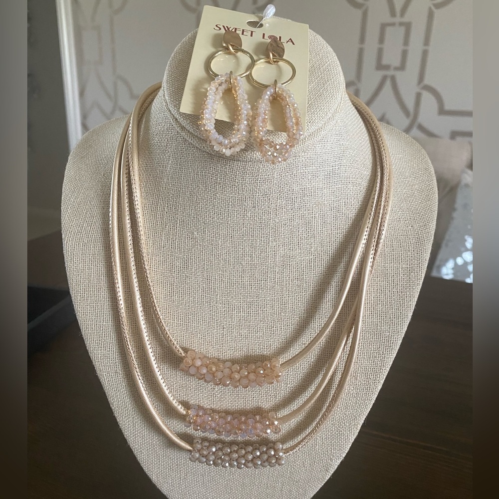 Sweet Lola Necklace Earring Set NWT